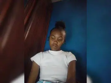 Bongacams Free Porn Cam of Stella11