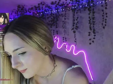 Bongacams Live Sex of LollyGirlMoon