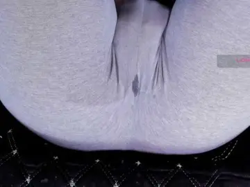 Bongacams Watch Live Sex Cams of Kira-Kell