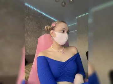 Bongacams Private Sex Chat of KiraBlin