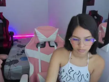 Bongacams Adult Webcam of room-kitty