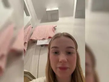 Bongacams Free Porn Cam of MeowMia