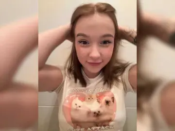 Bongacams Adult Webcam of MeowMia