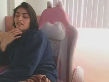 Bongacams Nude Webcam of CrystalStarX