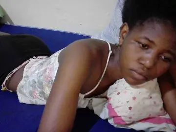 Bongacams Nude Webcam of sweet-tatiana