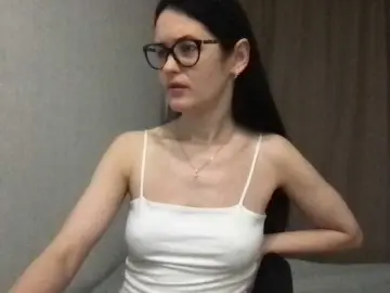 Bongacams Free Porn Cam of MilaBi-192569