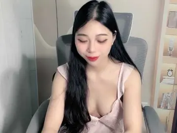 Bongacams Sex Chat of Strawberry18