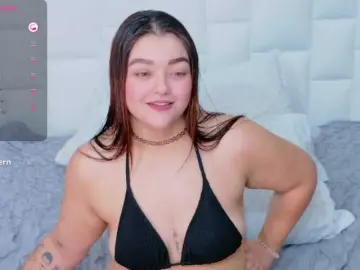Bongacams Nude Webcam of curvykinkydesire