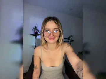 Bongacams Live Porn of BabeGirl