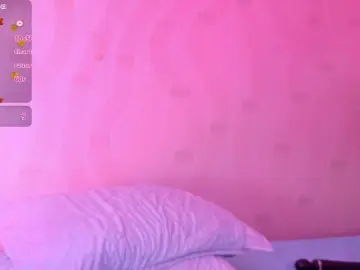 Bongacams Live Sex Cam of playfulcurvy