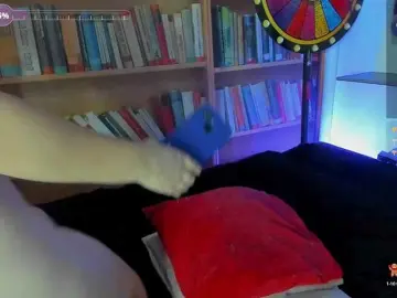 Bongacams Free Porn Cam of Shyfantasies