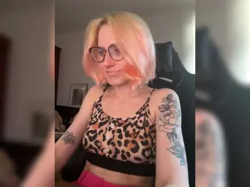 Bongacams Best live sex cam show of Sexy-Sweets