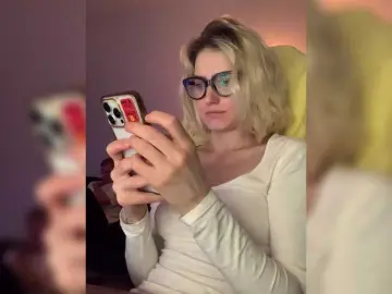 Bongacams Adult Webcam of Sexy-Sweets