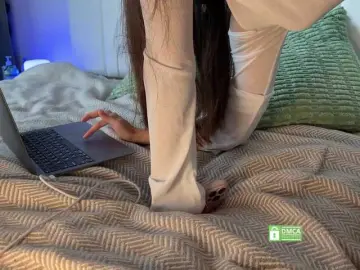 Bongacams Sex Cam of EmmSee