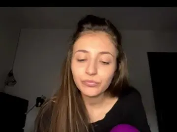 Bongacams Adult Webcam of AddisonFlower