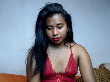 Bongacams Nude Webcam of Pauliemarie