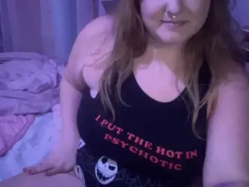 Bongacams Sex Cam of thickgingergoddess