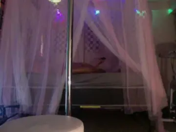 Bongacams Best live sex cam show of TheGirlNextDoor