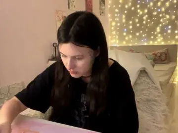 Bongacams Watch Live Sex Cams of LeontineBalford