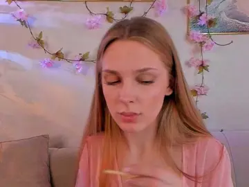 Bongacams Adult Video Chat of CrimsonAura