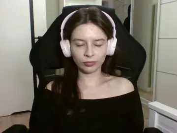 Bongacams Watch Live Sex Cams of LariceHoney