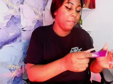 Bongacams Watch Live Sex Cams of AngelThroatt