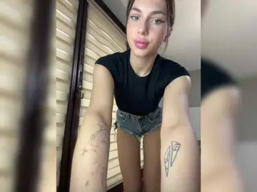 Bongacams Free Porn Cam of BabyDarii