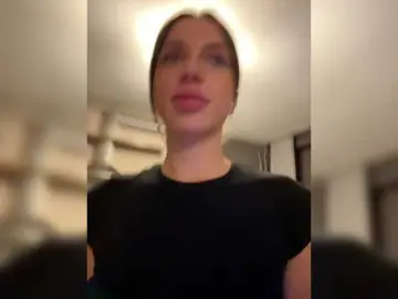 Bongacams Nude Webcam of BabyDarii