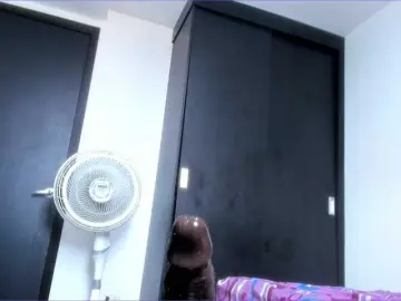 Bongacams Live Porn of AssParadisse