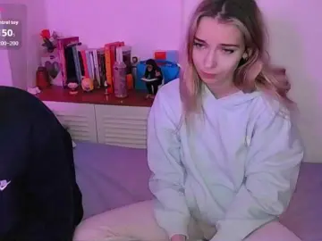 Bongacams Private Sex Chat of Almondmilka