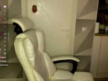 Bongacams Private Sex Chat of HeyNanno