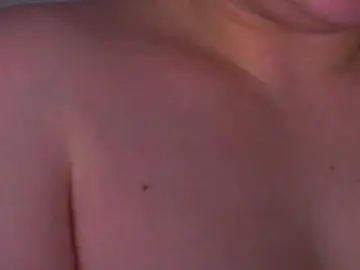 Bongacams Watch Live Sex Cams of CoolTatis