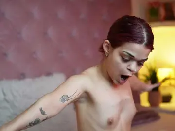 Bongacams Watch Live Sex Cams of MaiaMini