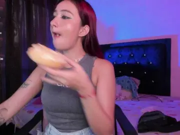 Bongacams Nude Webcam of Laurahoot20