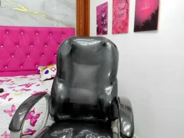 Bongacams Nude Webcam of Helen-russo