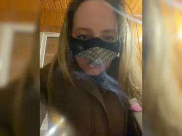 Bongacams Live Porn of Donut-red