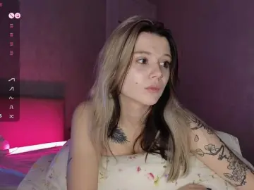 Bongacams Free Live Porn of Alicee-teasee