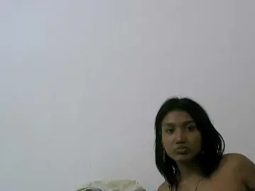 Bongacams Nude Webcam of paulina1a