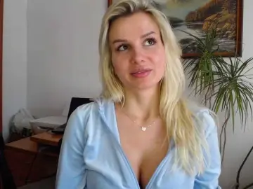 Bongacams Free Live Porn of Cornelia22hot