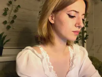 Bongacams Watch Live Sex Cams of -LisaMeow-