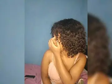 Bongacams Watch Live Sex Cams of Candis02