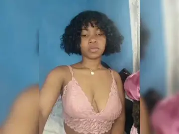 Bongacams Sex Chat of Candis02