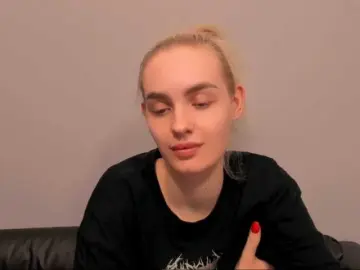 Bongacams Live Sex Cam of OliviaKisss3