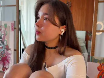 Bongacams Watch Live Sex Cams of PlumyBun