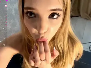 Bongacams Watch Live Sex Cams of DeettaSkow