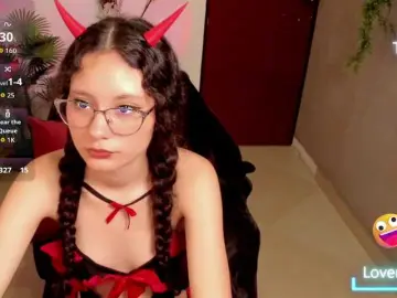 Bongacams Nude Webcam of Alexa-Daddario