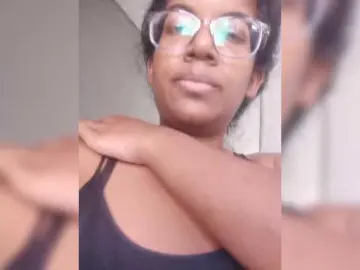 Bongacams Live Sex Cam of IndianBeaut