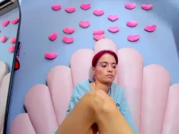 Bongacams Watch Live Sex Cams of LUCYMILLER