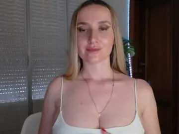 Bongacams Watch Live Sex Cams of Alina-Lovely