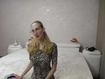 Bongacams Watch Live Sex Cams of LizzieBrait